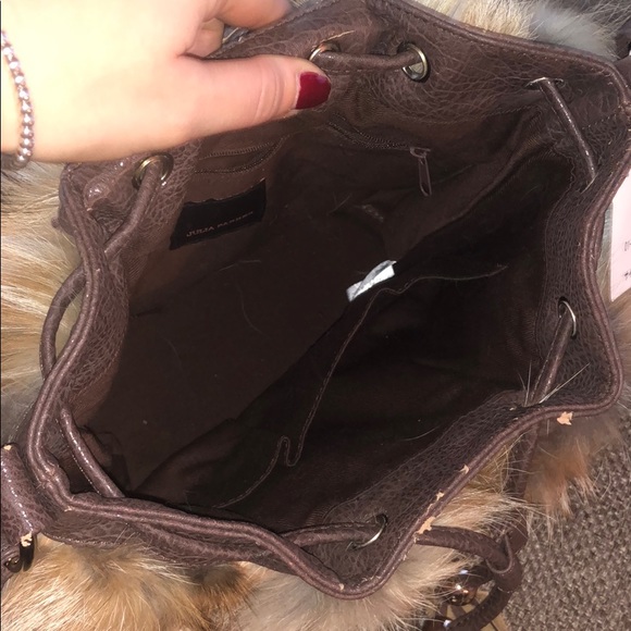 Julia Parker Bucket Bag - Picture 5 of 8